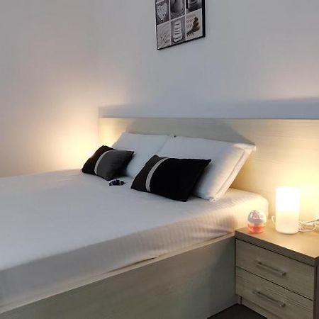 Mike Studio Mamaia Nord Apartment Navodari Luaran gambar